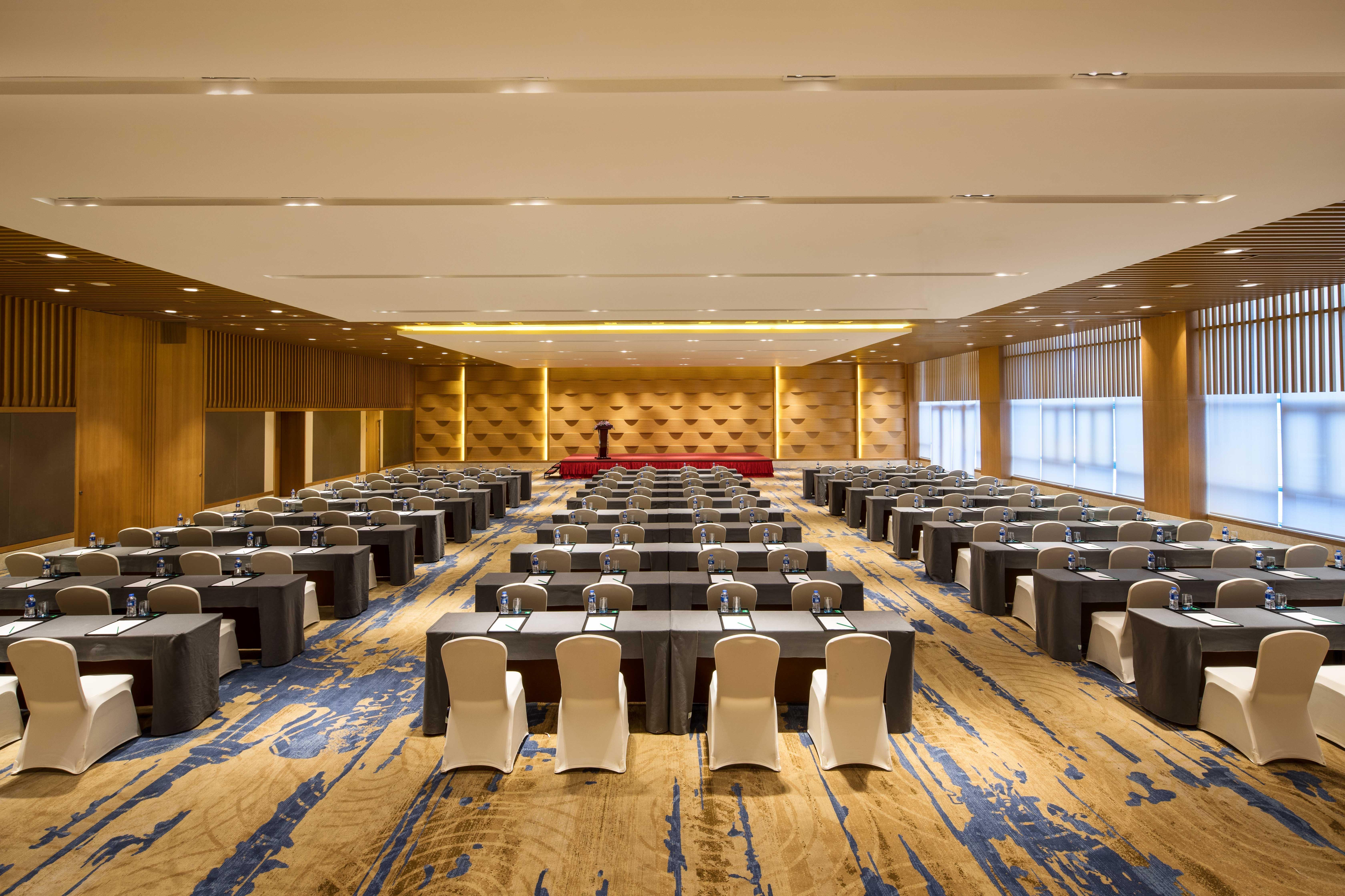 Holiday Inn Kunshan Huaqiao By Ihg Buitenkant foto